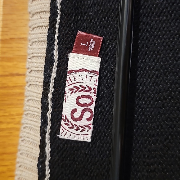 New sweater SO - Picture 2 of 5